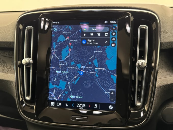 2022 Volvo C40