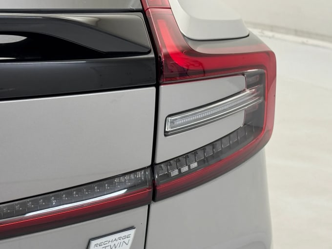 2022 Volvo C40