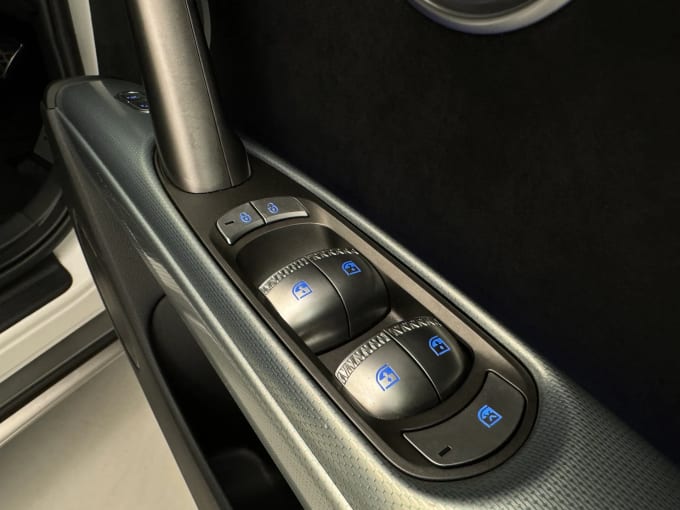 2022 Genesis Gv60