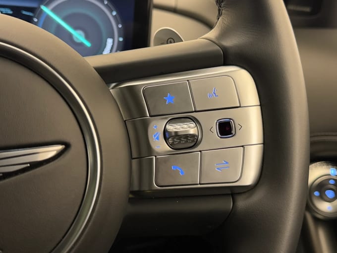 2024 Genesis Gv60