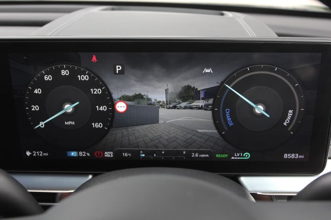 2024 Genesis Gv60