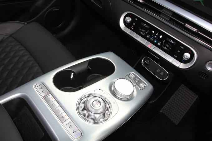 2024 Genesis Gv60