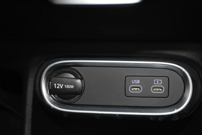 2024 Genesis Gv60