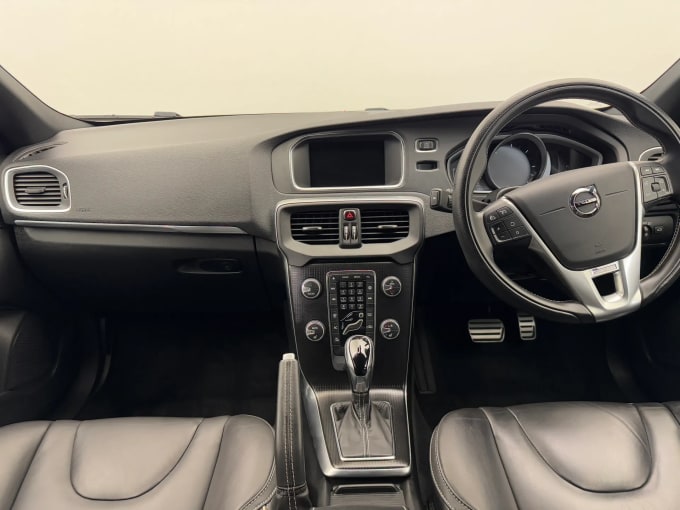 2019 Volvo V40