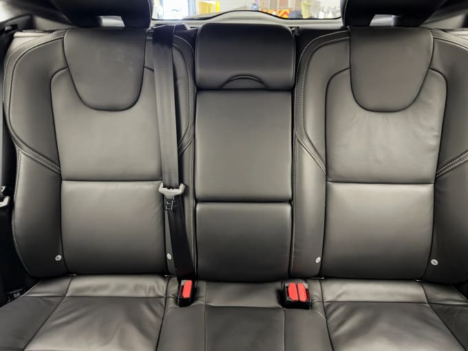 2019 Volvo V40