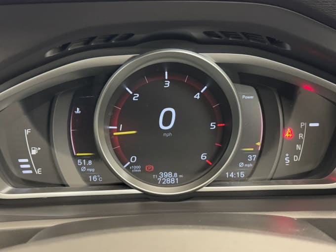 2019 Volvo V40