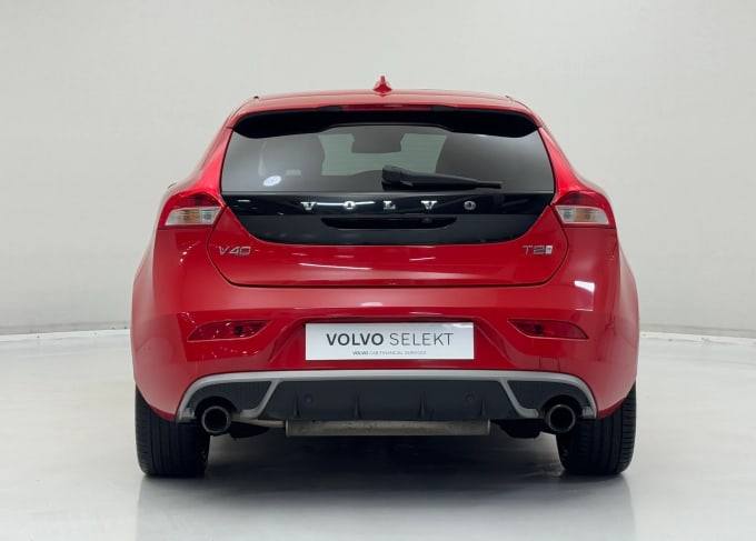 2017 Volvo V40