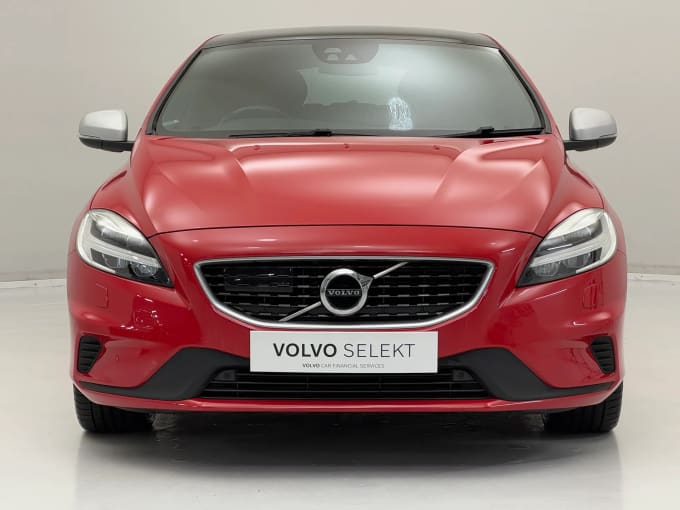 2017 Volvo V40