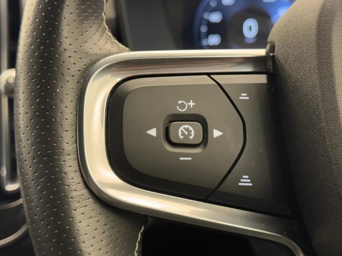 2020 Volvo Xc40