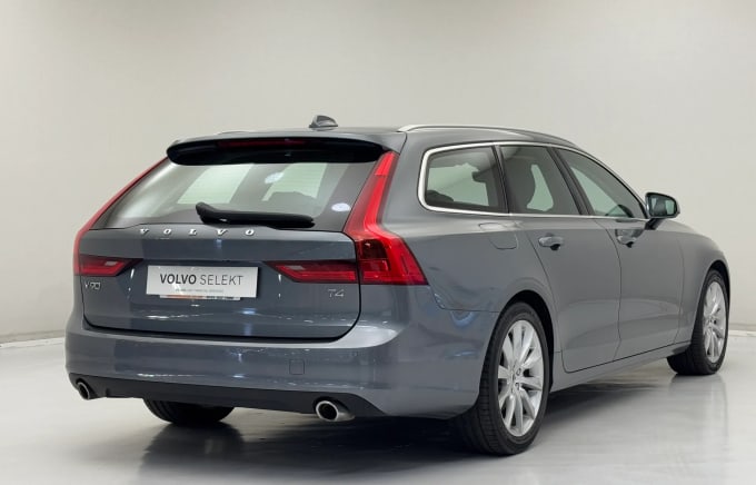 2019 Volvo V90