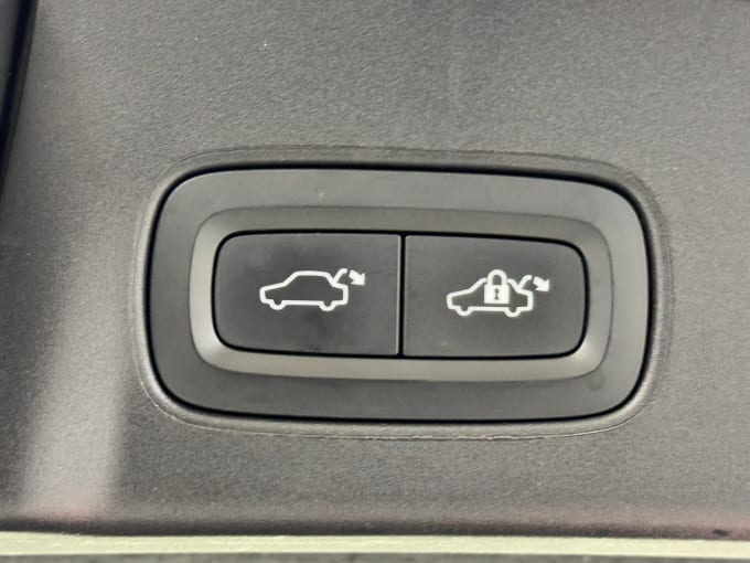 2019 Volvo V90