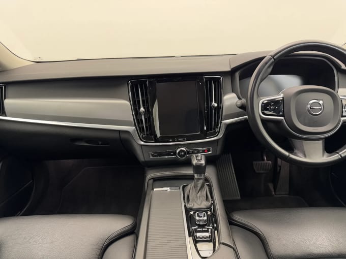 2019 Volvo V90