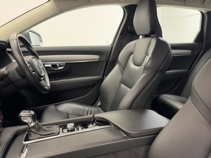 2019 Volvo V90