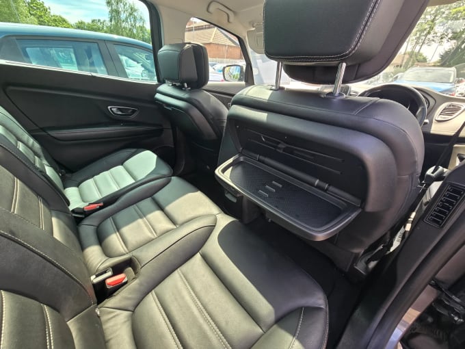 2017 Renault Grand Scenic