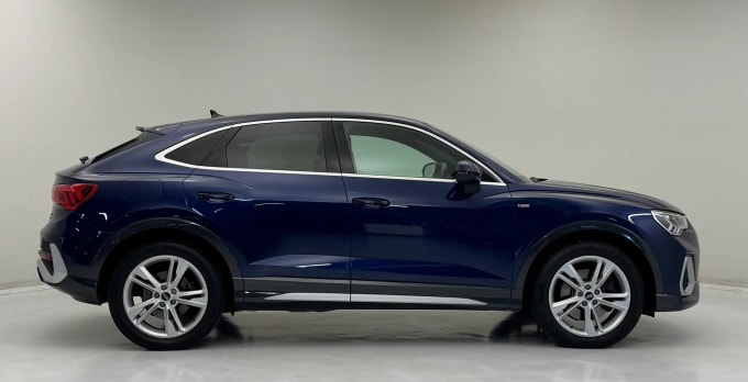 2022 Audi Q3