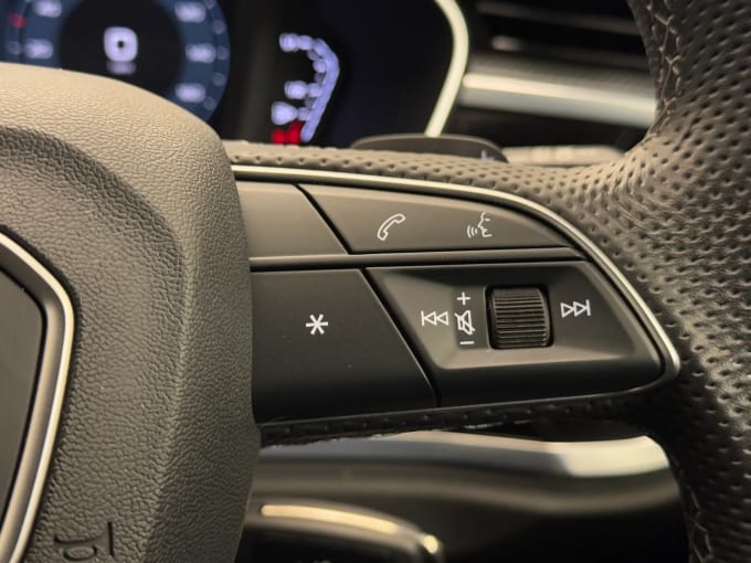 2022 Audi Q3