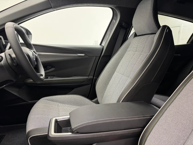 2025 Renault Megane E-tech