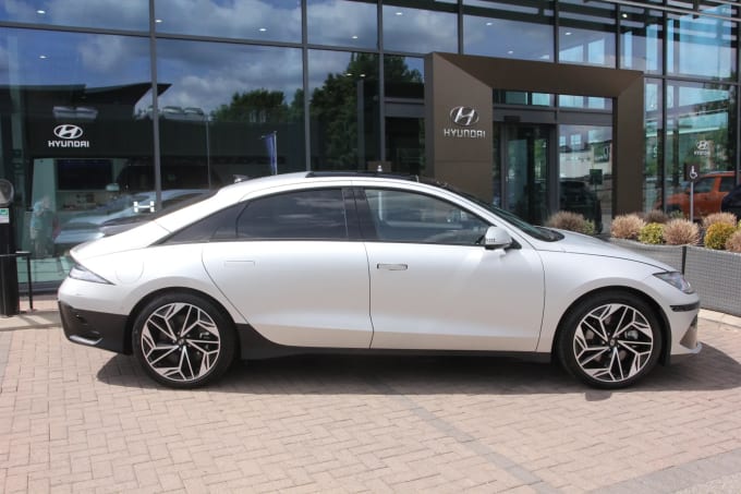 2024 Hyundai Ioniq 6