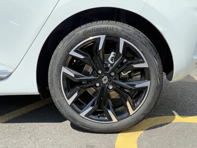 2025 Renault Clio