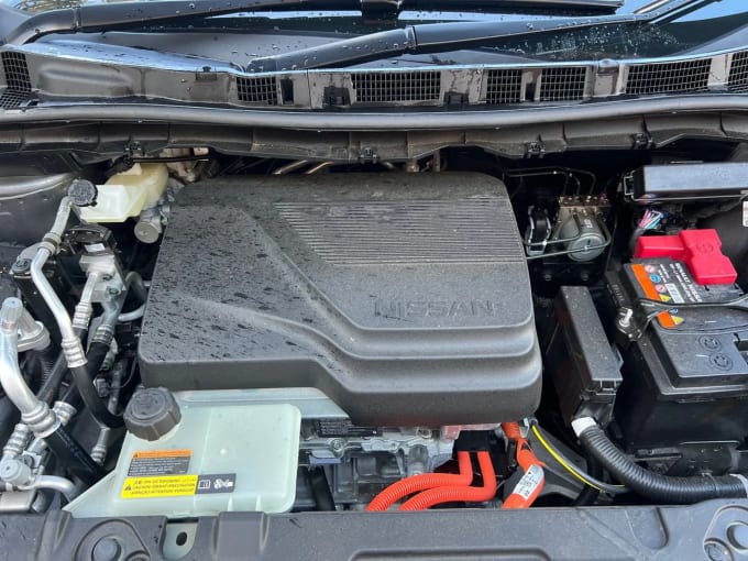 2024 Nissan Leaf