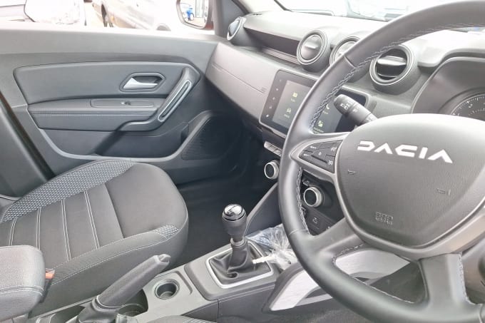 2024 Dacia Duster