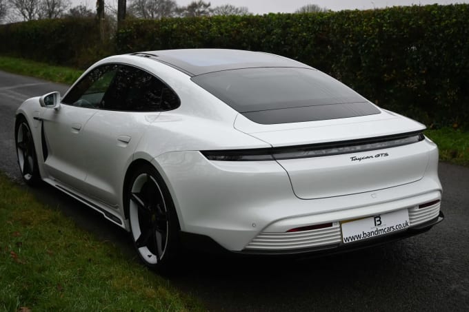 2022 Porsche Taycan