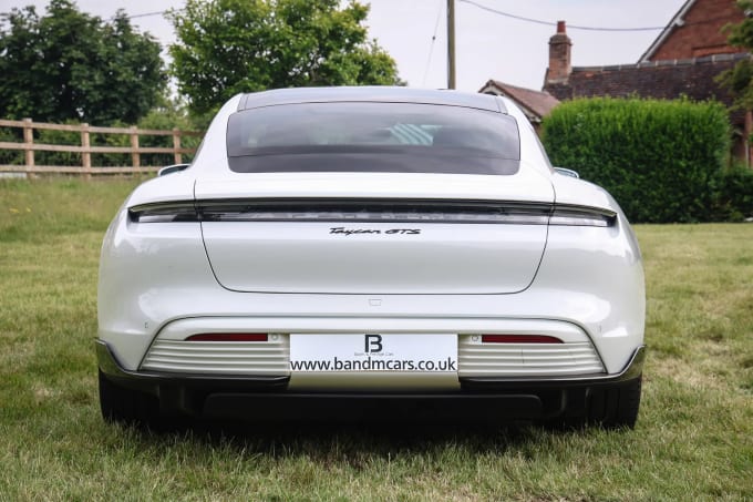 2022 Porsche Taycan