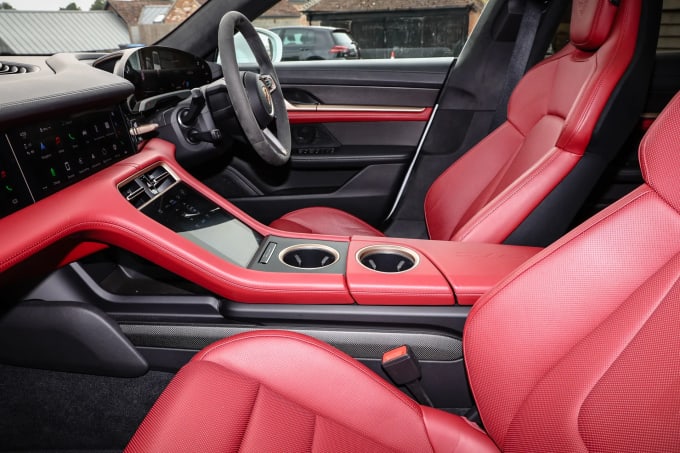2022 Porsche Taycan