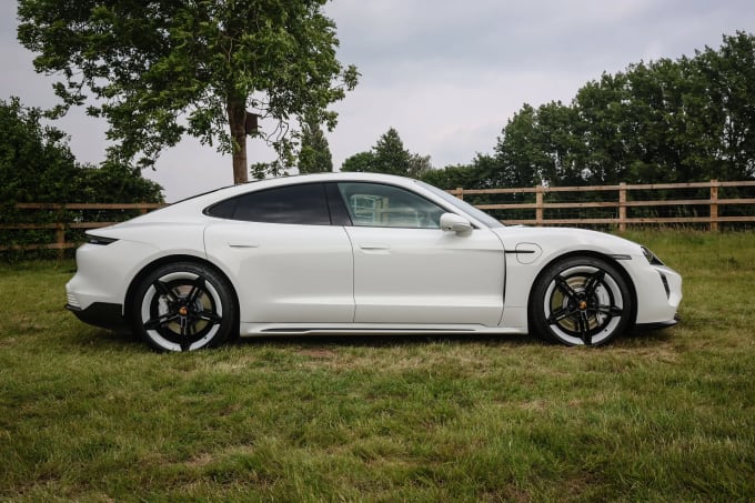 2022 Porsche Taycan