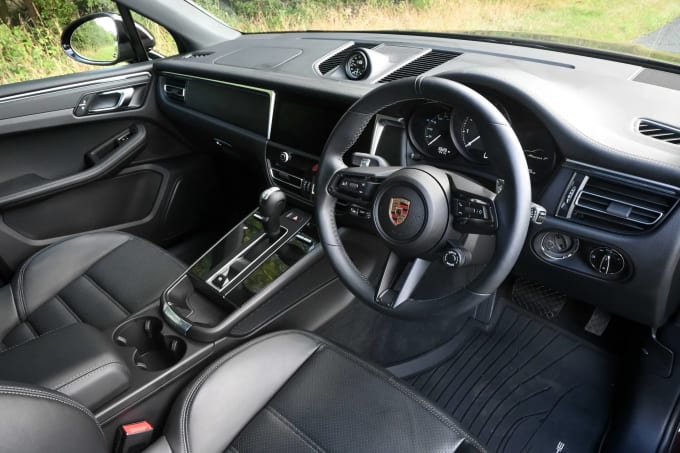 2023 Porsche Macan