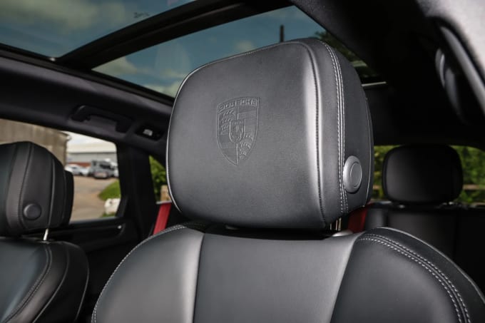 2023 Porsche Macan