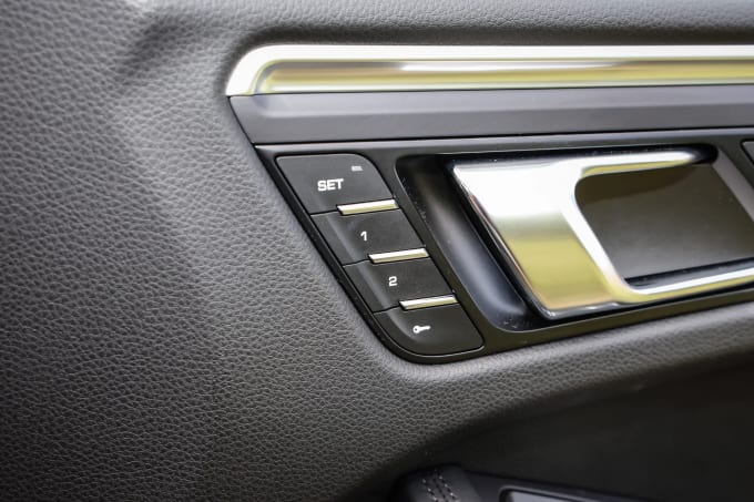 2023 Porsche Macan