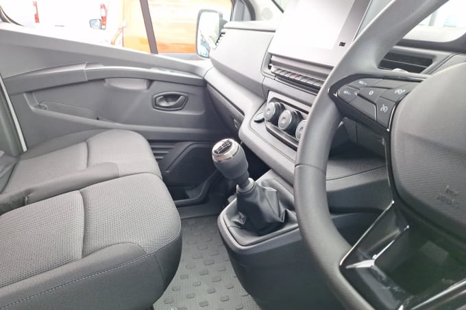 2025 Renault Trafic