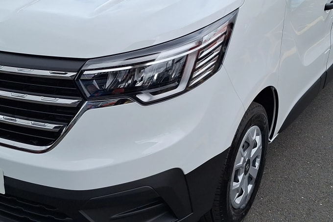 2025 Renault Trafic