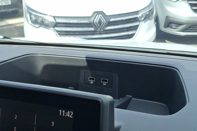 2025 Renault Trafic