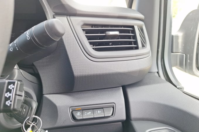 2025 Renault Trafic