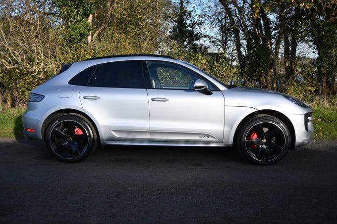 2020 Porsche Macan