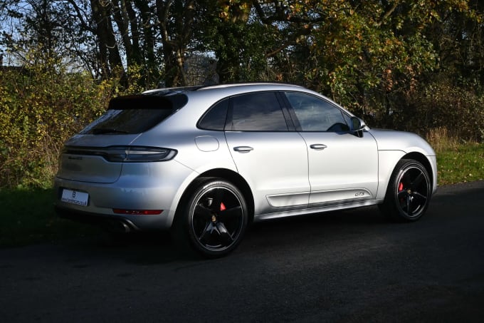 2020 Porsche Macan