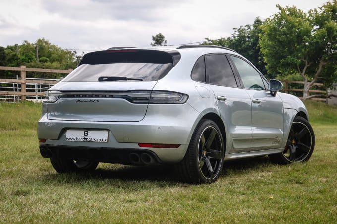 2020 Porsche Macan