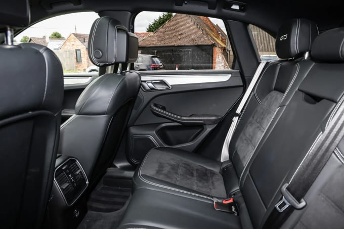 2020 Porsche Macan