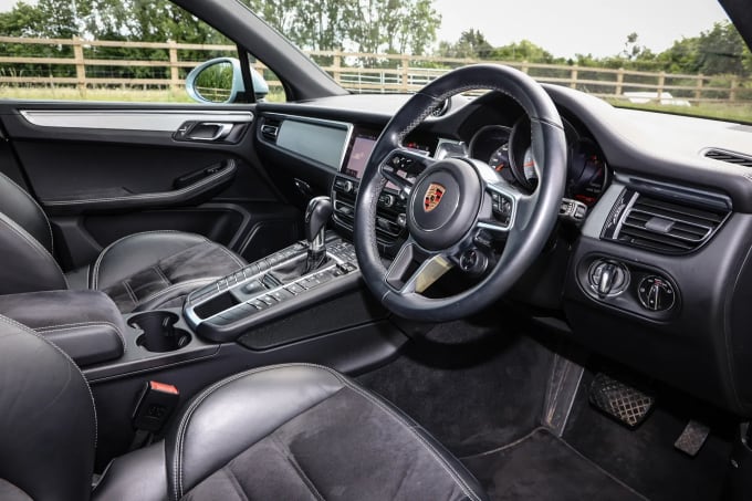 2020 Porsche Macan