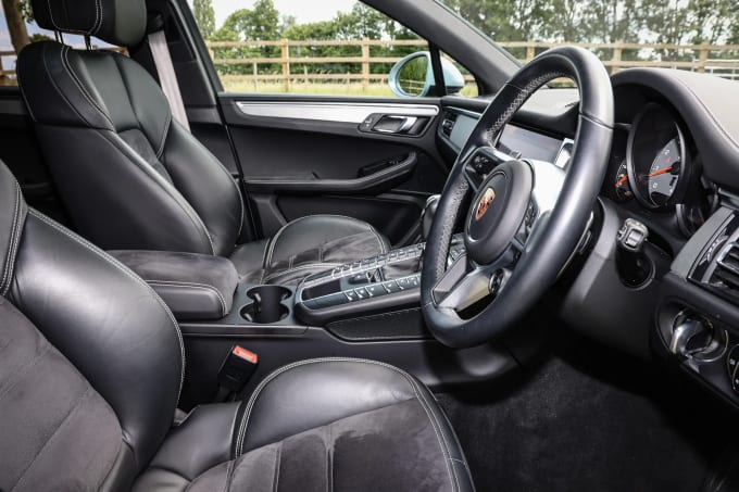 2020 Porsche Macan