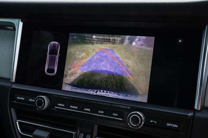 2020 Porsche Macan