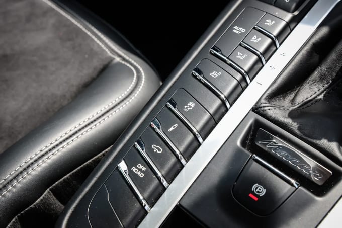 2020 Porsche Macan