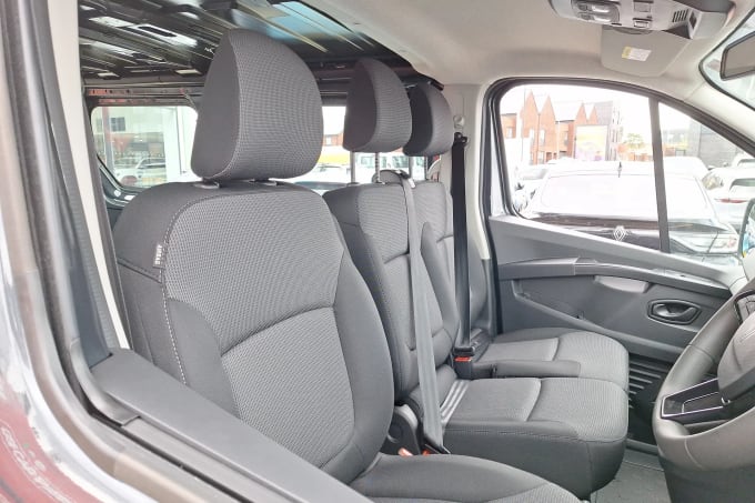 2025 Renault Trafic