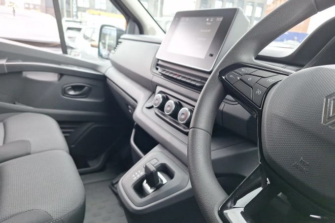2025 Renault Trafic
