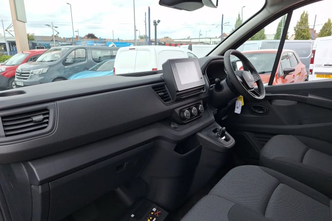 2025 Renault Trafic