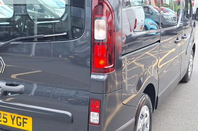 2025 Renault Trafic