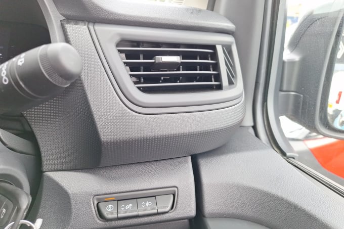 2025 Renault Trafic