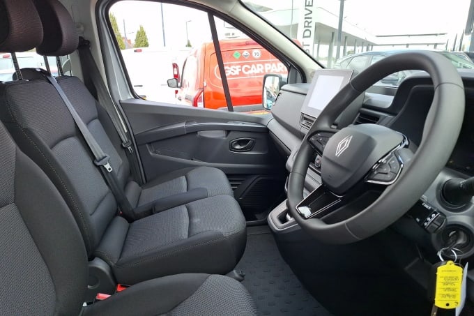 2025 Renault Trafic